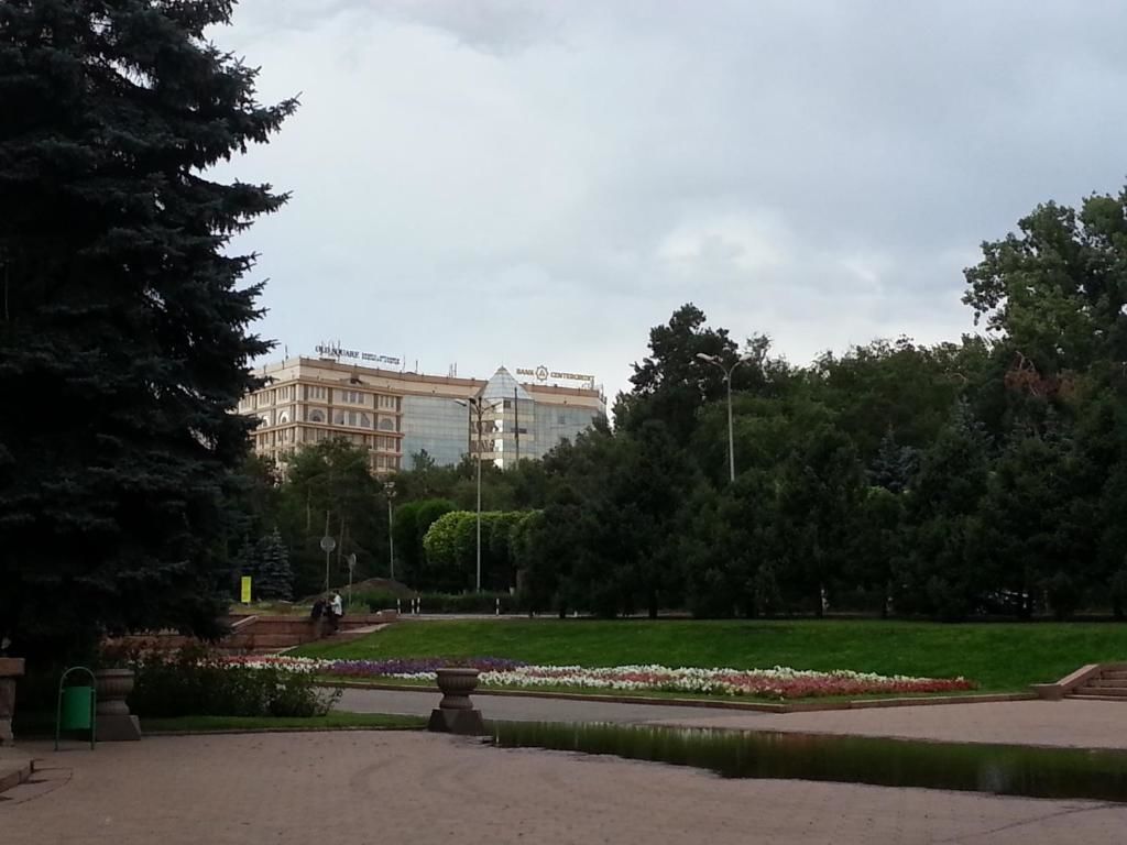 Апартаменты Nadezhda Apartments on Nayrizbay Batira 82 Алматы-46
